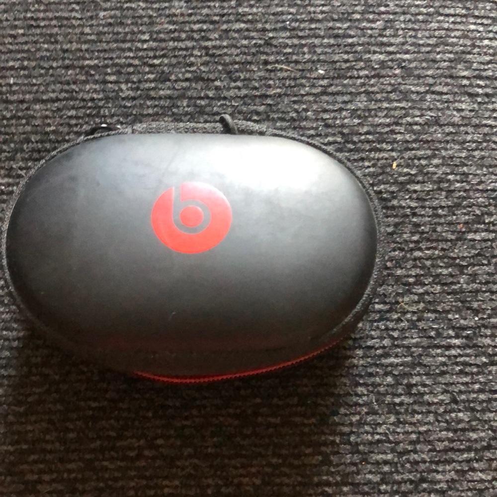 ❤️SOLD❤️ Beats by dr.dre